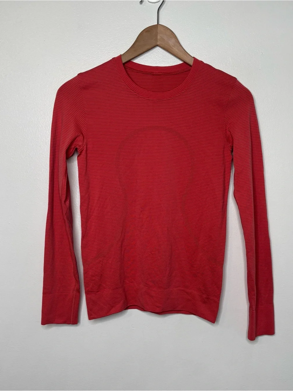 Lululemon Swiftly Tech long sleeve coral pink stripe size 4